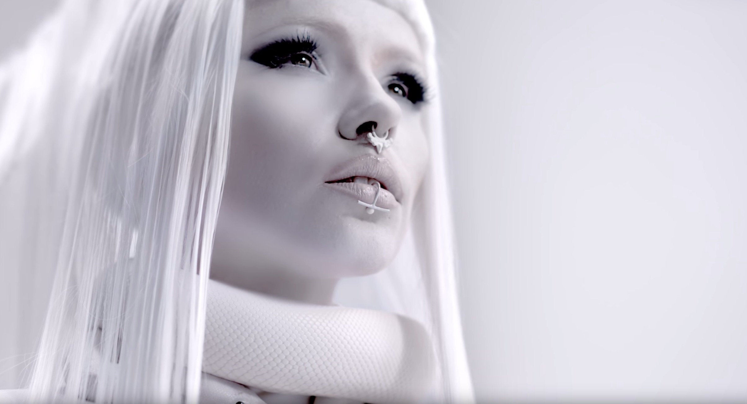 fake fish hook lip ring Fake Lip Ring Featured in Kerli Savages Video Clip – Inchoo Bijoux