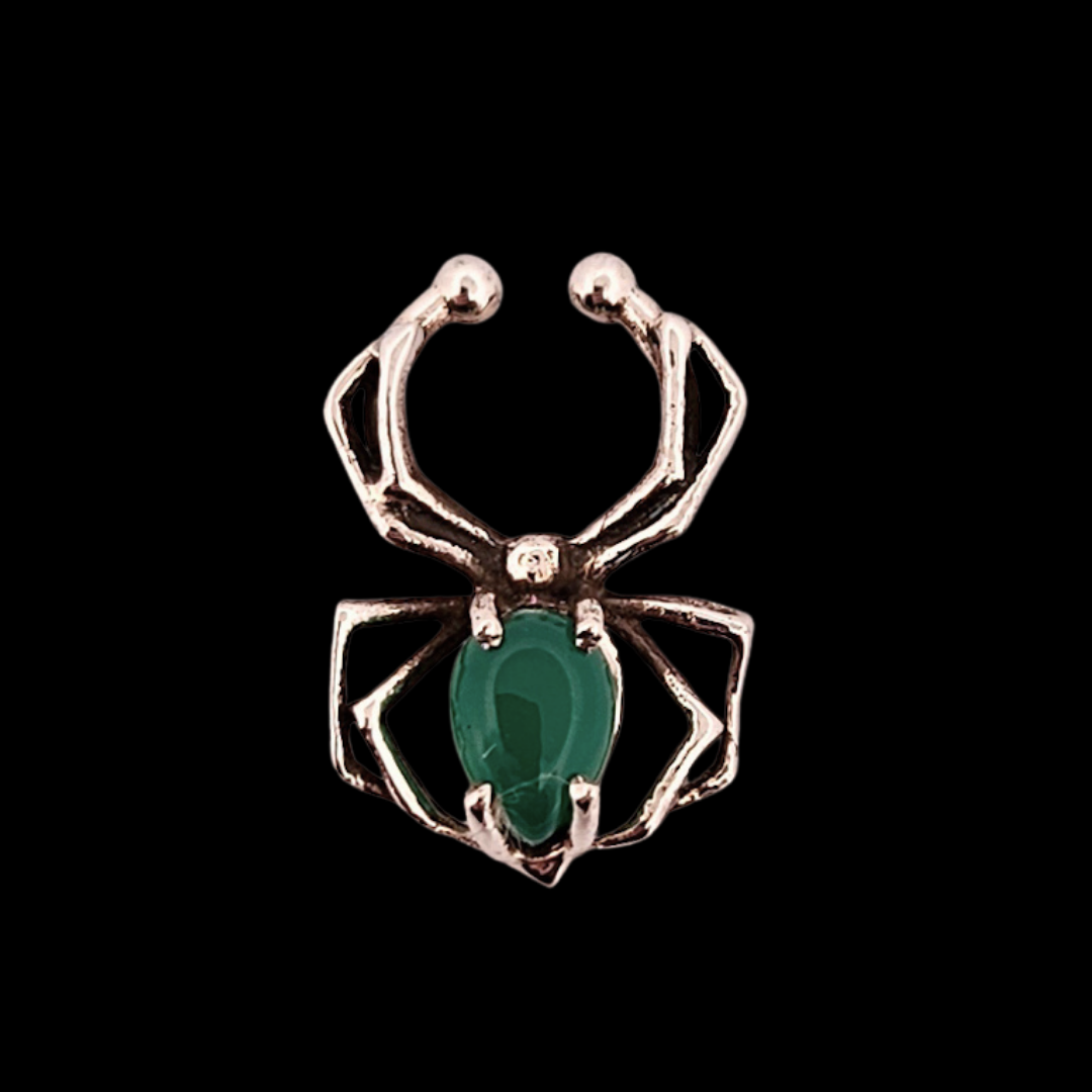 Collection of Piercing du septum en forme d'araignée en onyx vert in a gallery layout