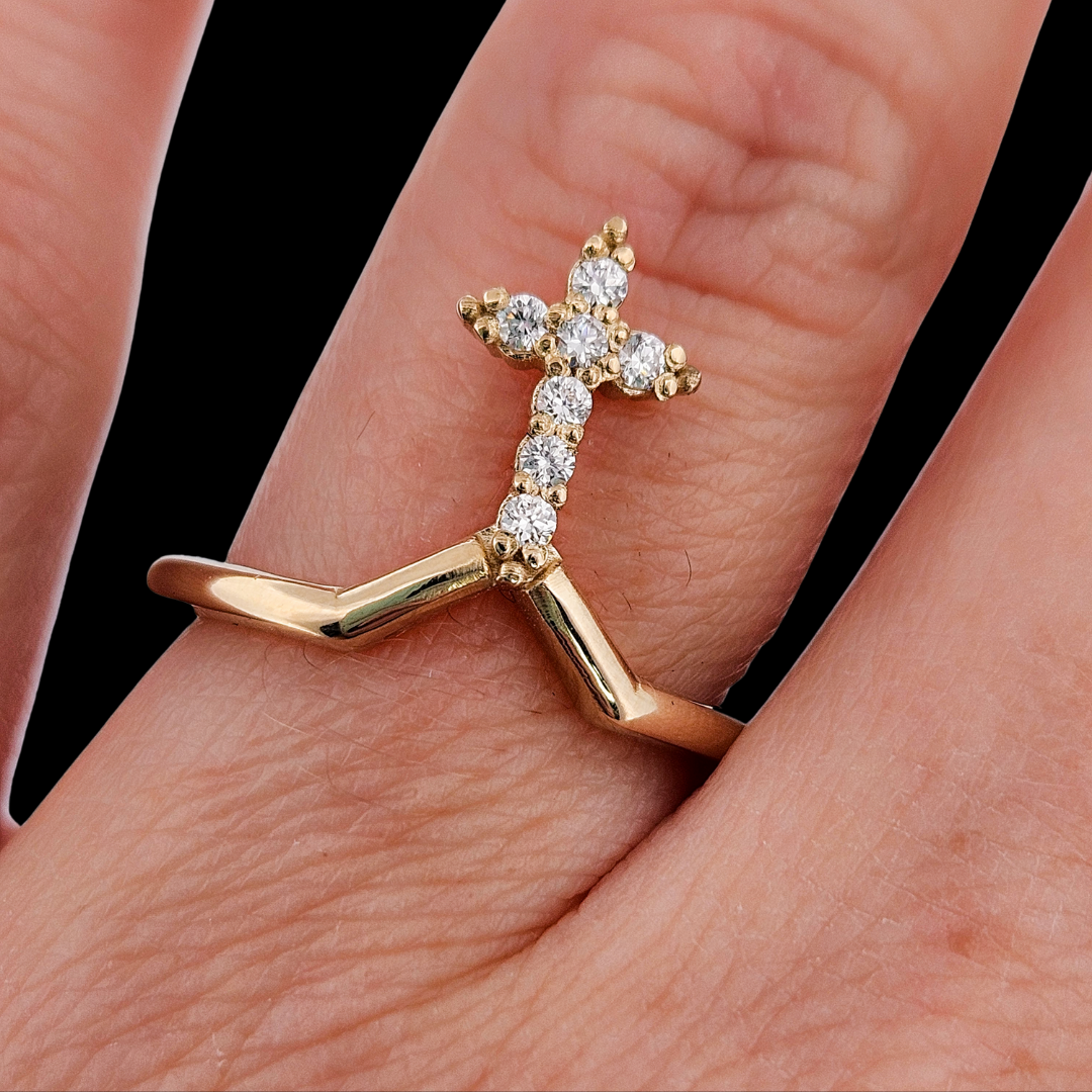 Collection of Mont-Royal Ring - Gold and Diamonds Engagement Ring in a gallery layout