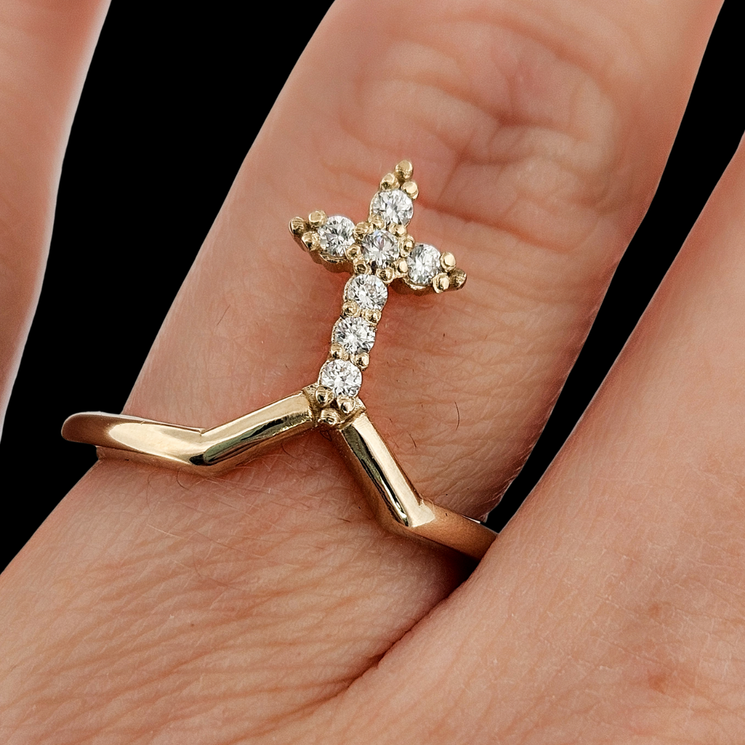 Collection of Mont-Royal Ring - Gold and Diamonds Engagement Ring in a gallery layout