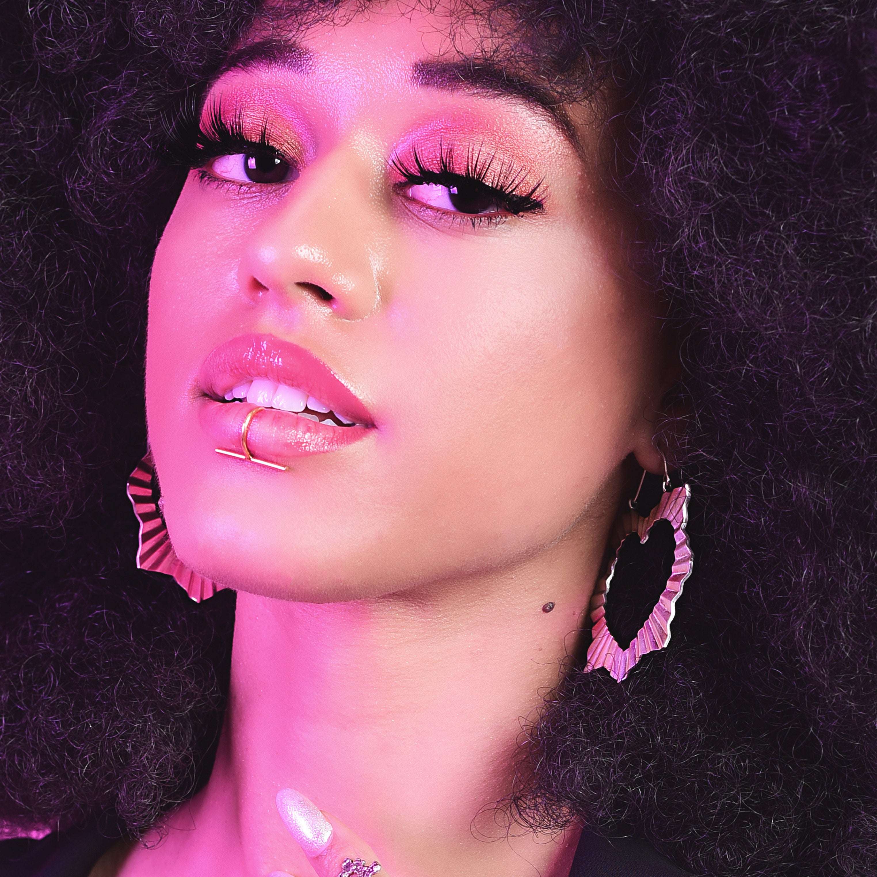 Collection of Bar Fake Lip Ring in a gallery layout