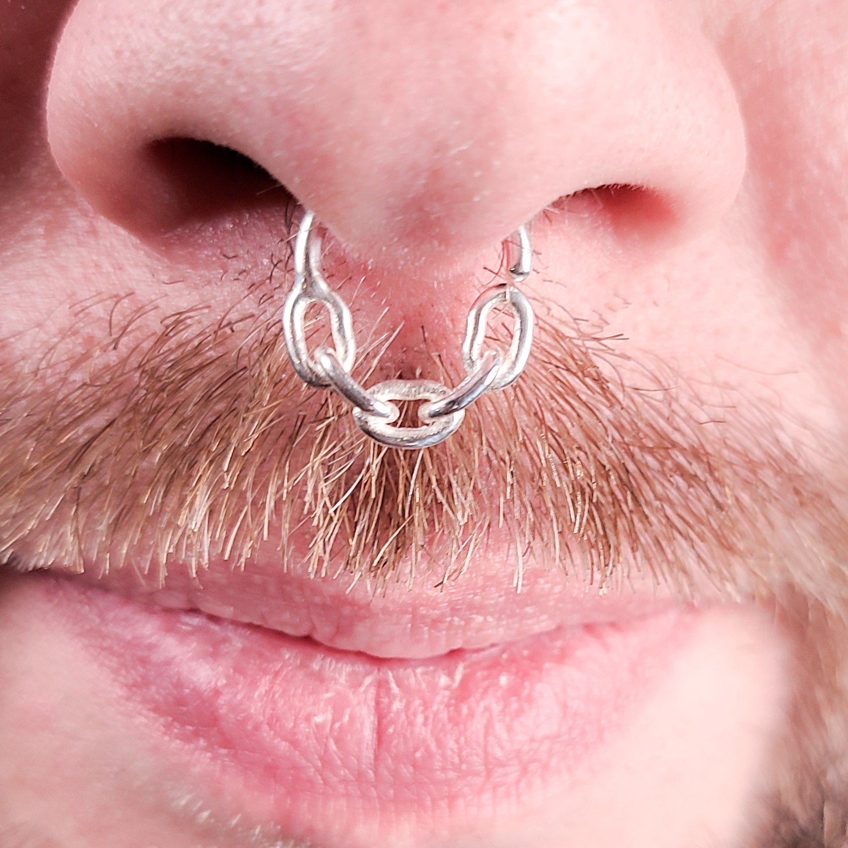 Collection of Bold Chain Septum in a gallery layout