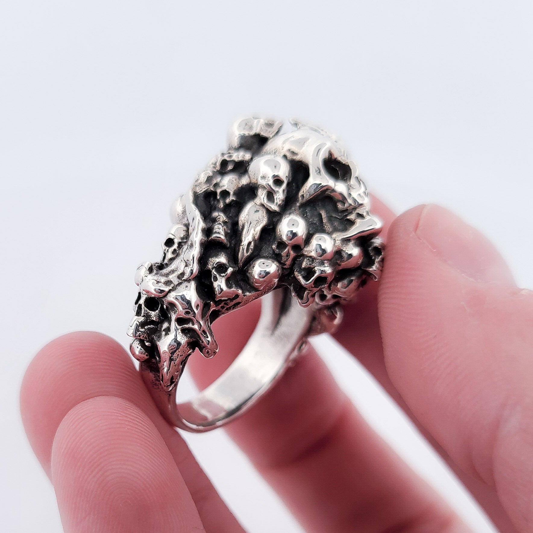 Collection of Catacombes Skull Signet Ring - Unisex in a gallery layout