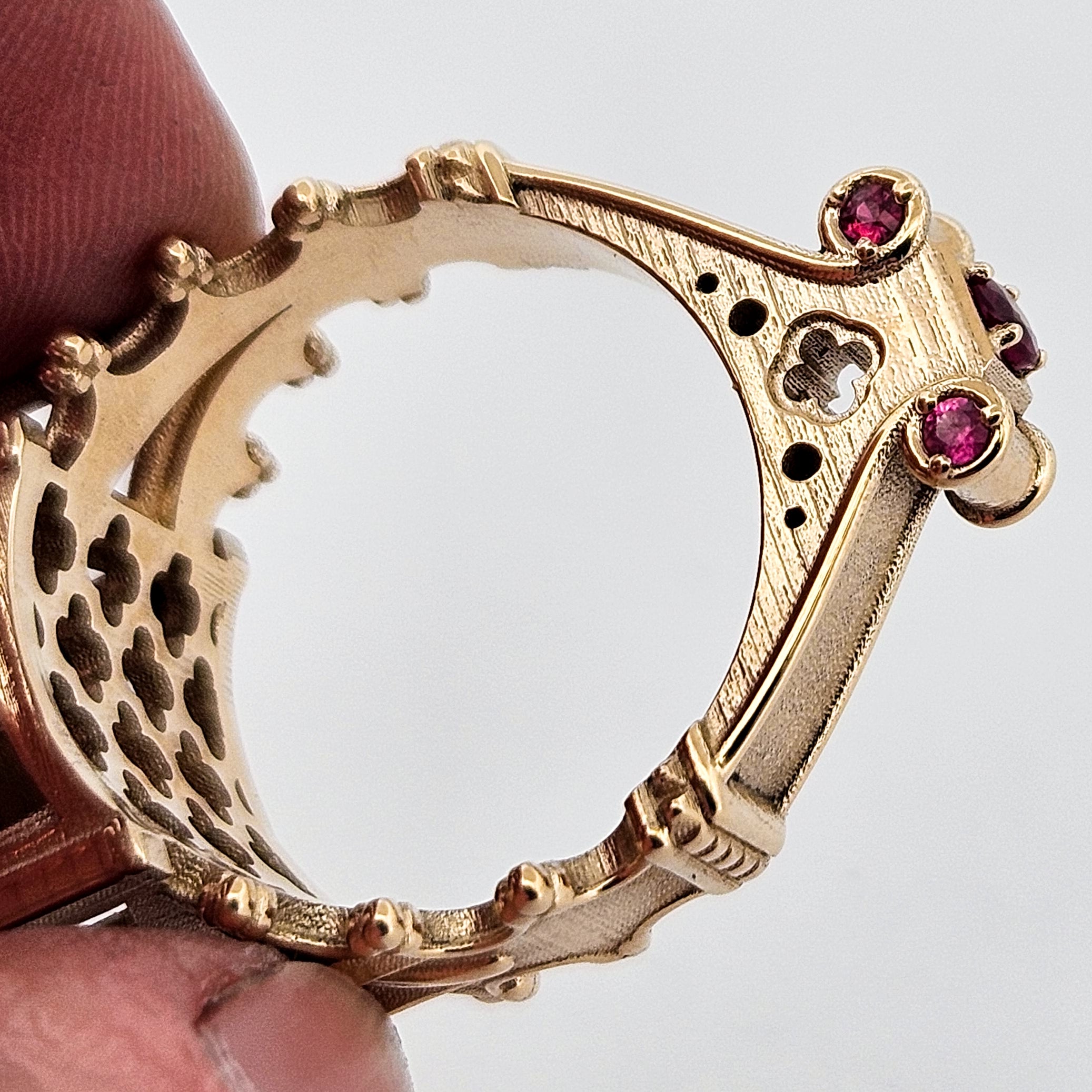 Collection of The Temple of Temptations - 14K Yellow Gold, Raspberry Garnet, Pink Spinelle and Ruby Ring in a gallery layout