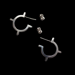 Collection of Boucles d'oreilles créoles ouvertes célestes in a gallery layout