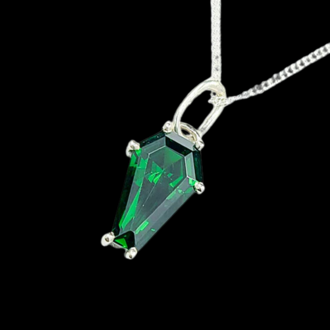 Collection of Pendentif Grand Cercueil Vert Absinthe in a gallery layout