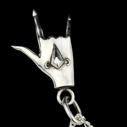 Collection of ASL Pendentif main en argent Je t'aime in a gallery layout