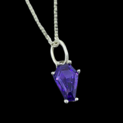 Collection of Pendentif Cercueil Violet Magique in a gallery layout