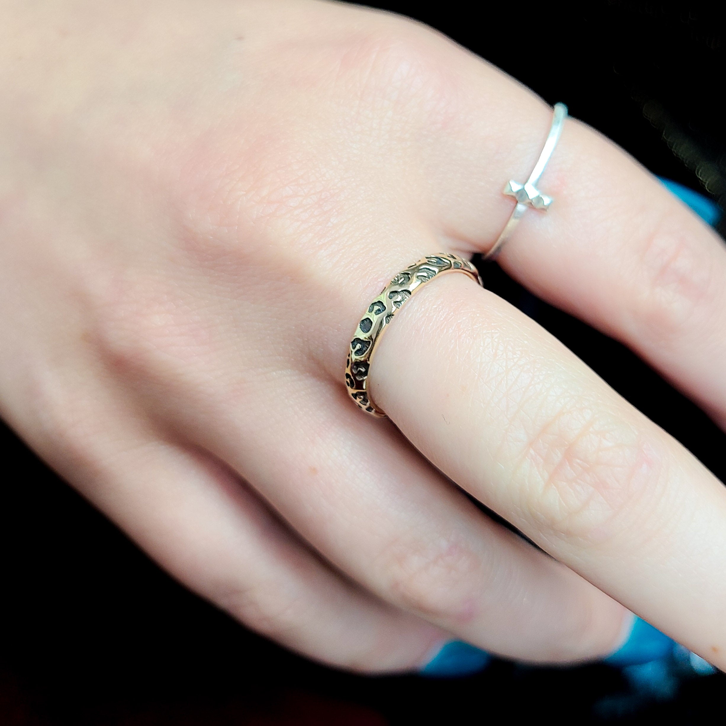 Collection of Bague Imprimé Léopard Or Jaune 10K - 14K  in a gallery layout