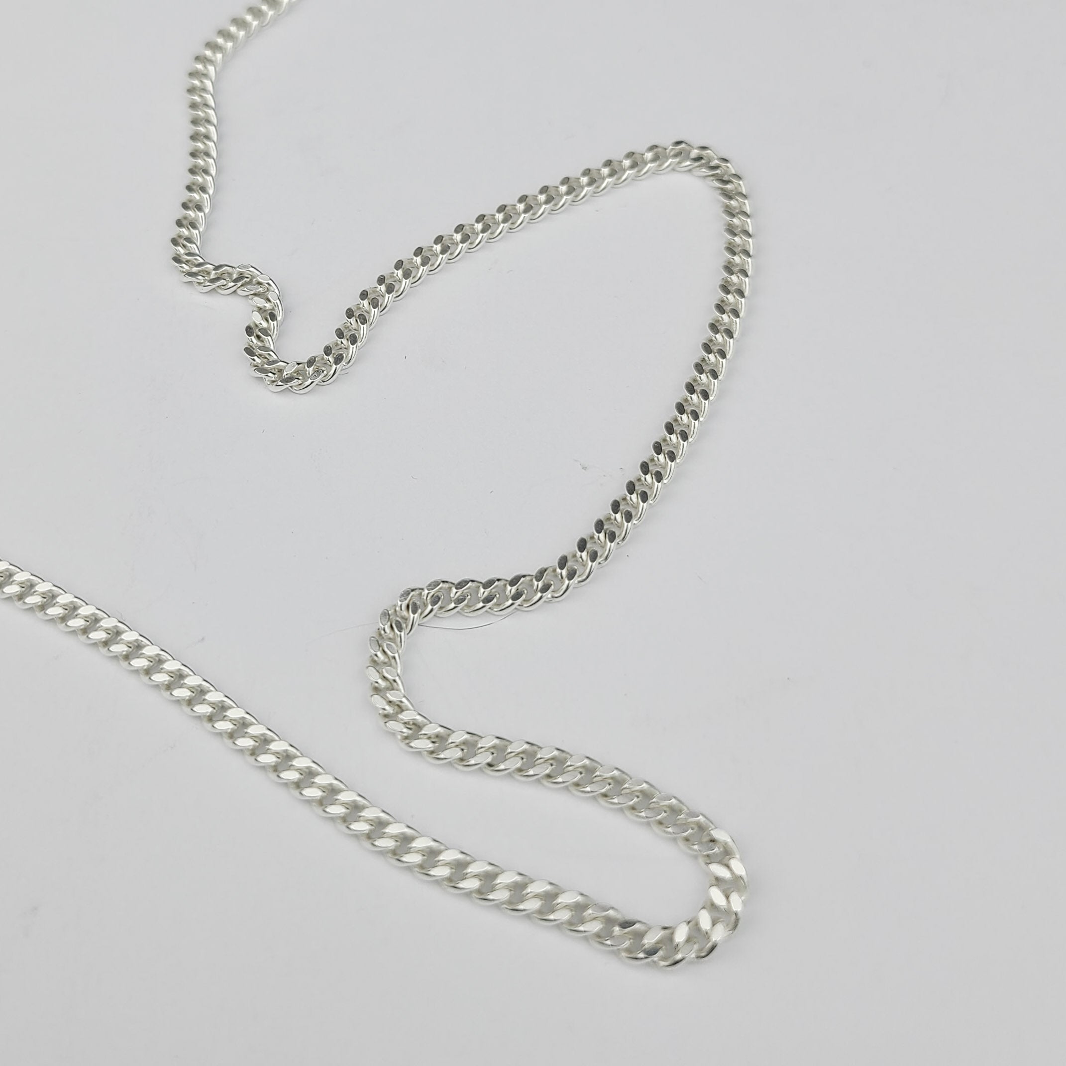 Collection of Collier chaîne en argent sterling fin volumineux de 2,8 mm in a gallery layout