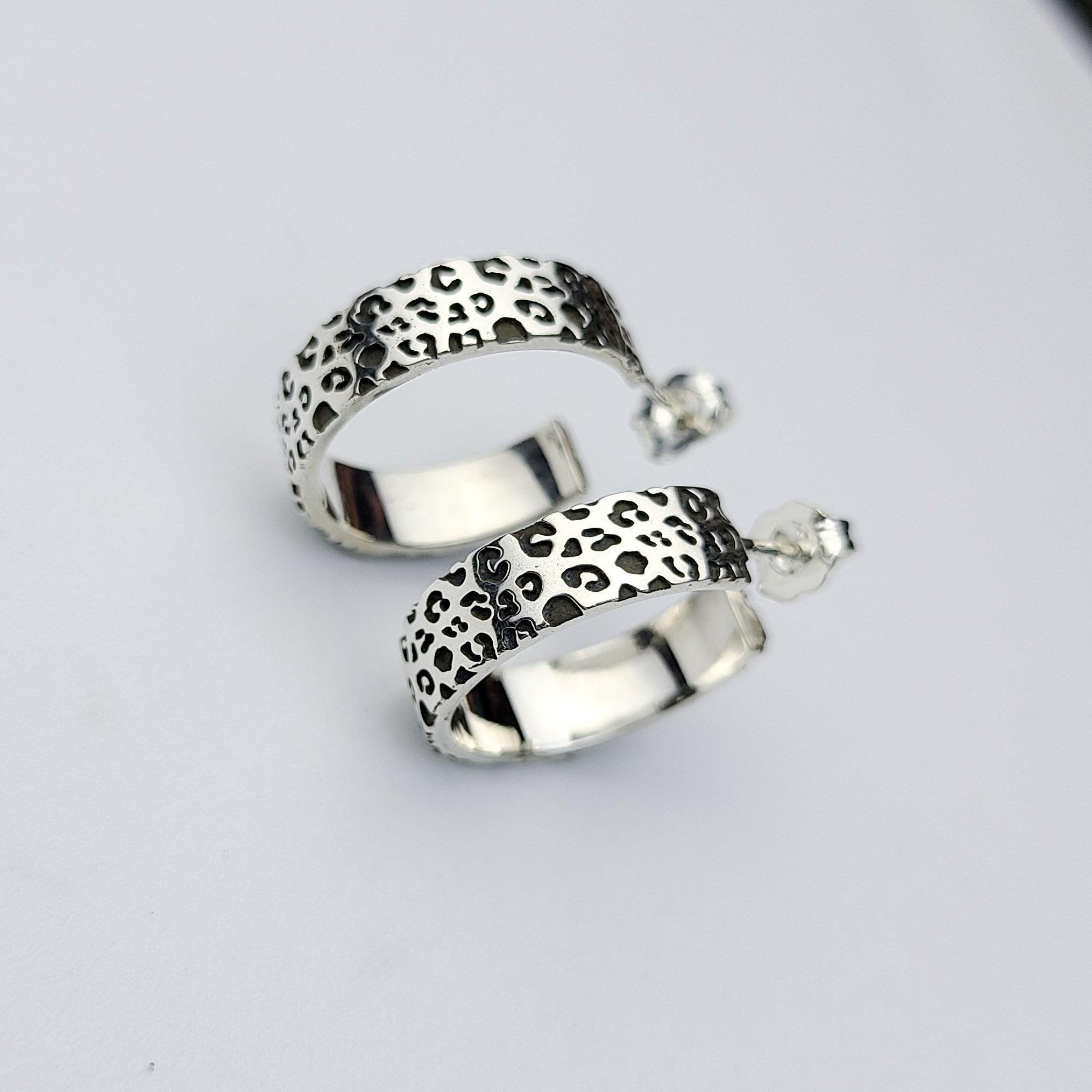 6mm Wide Leopard Print Hoop Earrings