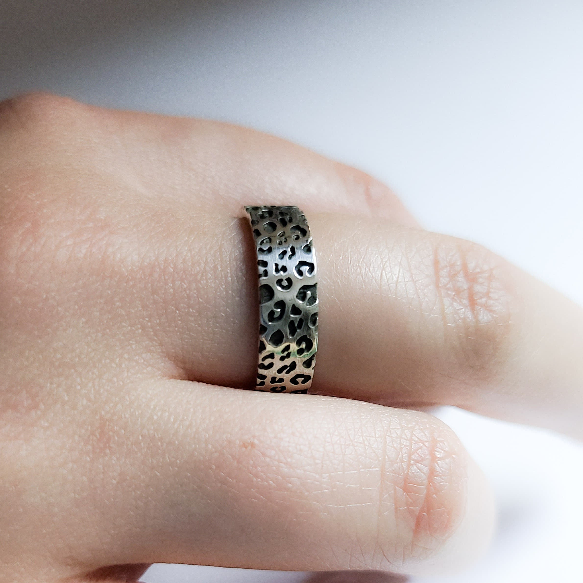 Collection of 6mm Wide Leopard Print Ring Band-Ring-Inchoo Bijoux-Inchoo Bijoux in a gallery layout