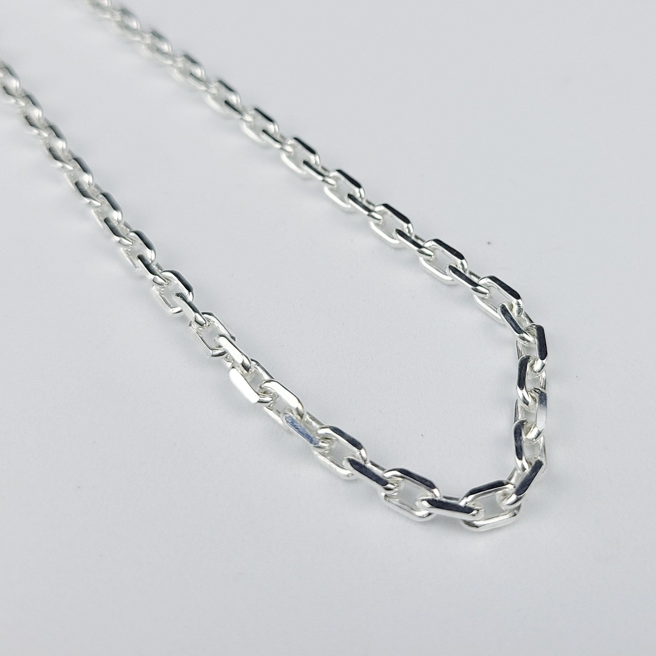 Collection of Heavy 4mm Diamond Cut Cable Chain in a gallery layout