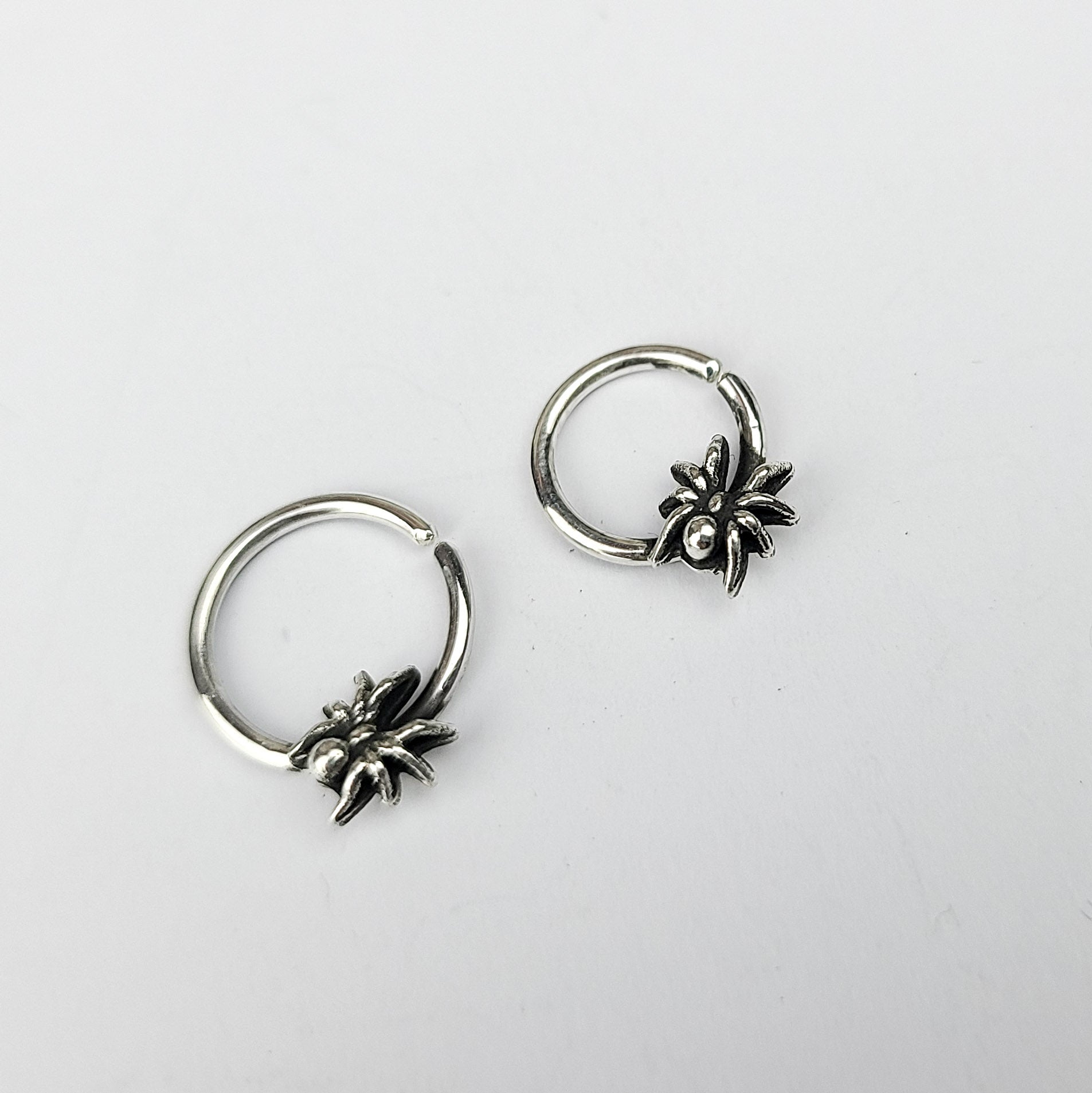 Collection of Tiny Spider Septum Piercing - Inchoo Bijoux in a gallery layout