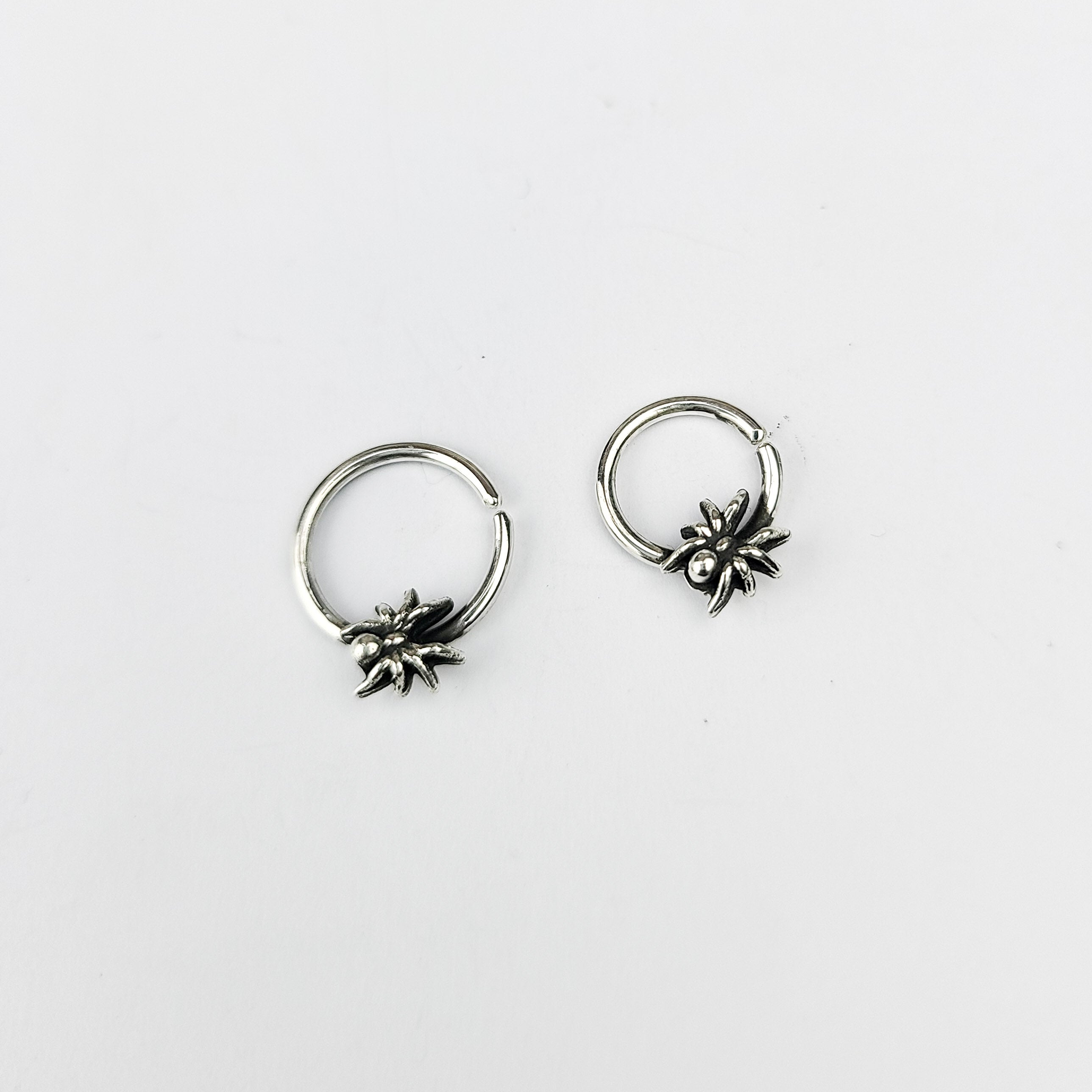 Collection of Tiny Spider Septum Piercing - Inchoo Bijoux in a gallery layout