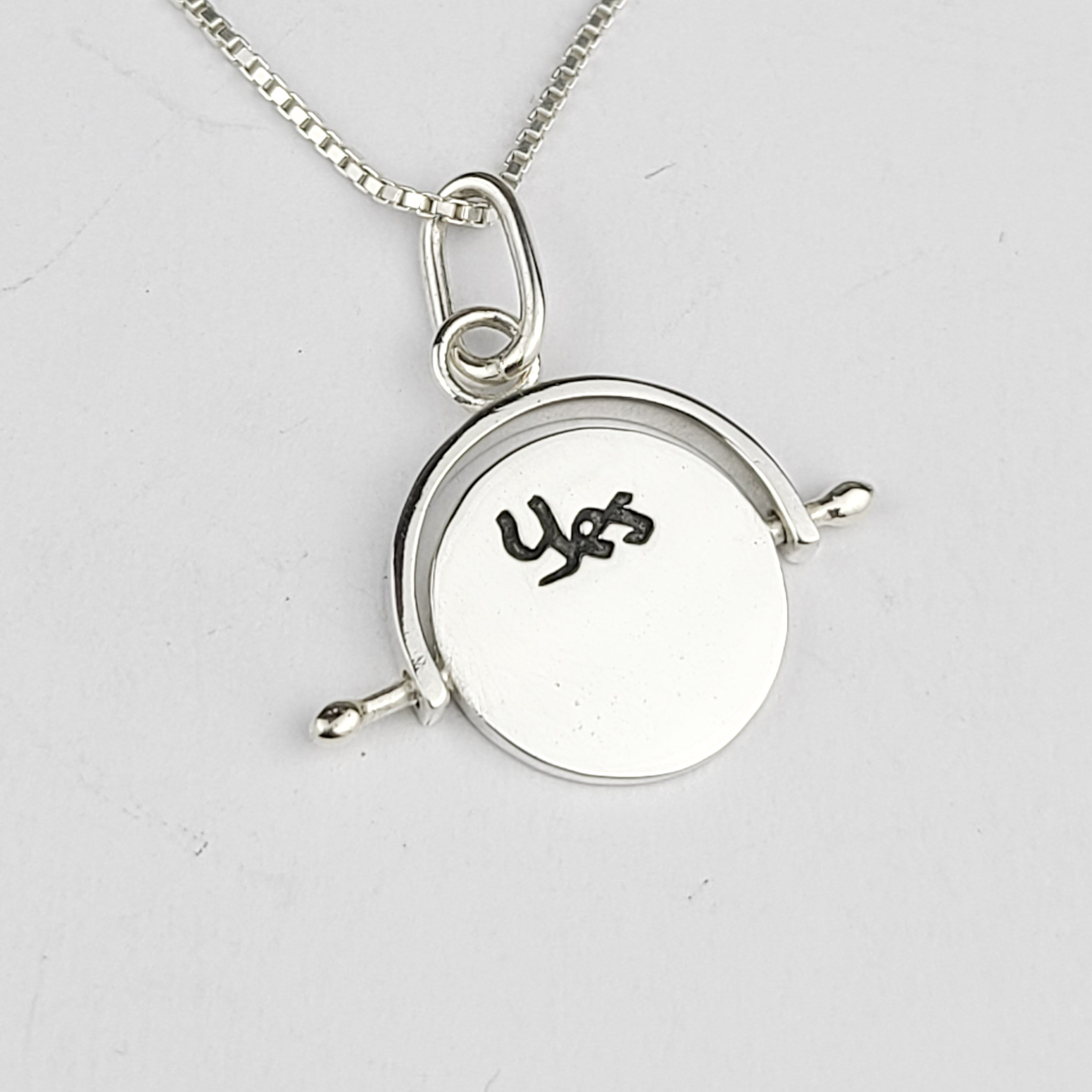 Collection of Yes No Flip Fidget Spinning Pendant - Inchoo Bijoux in a gallery layout