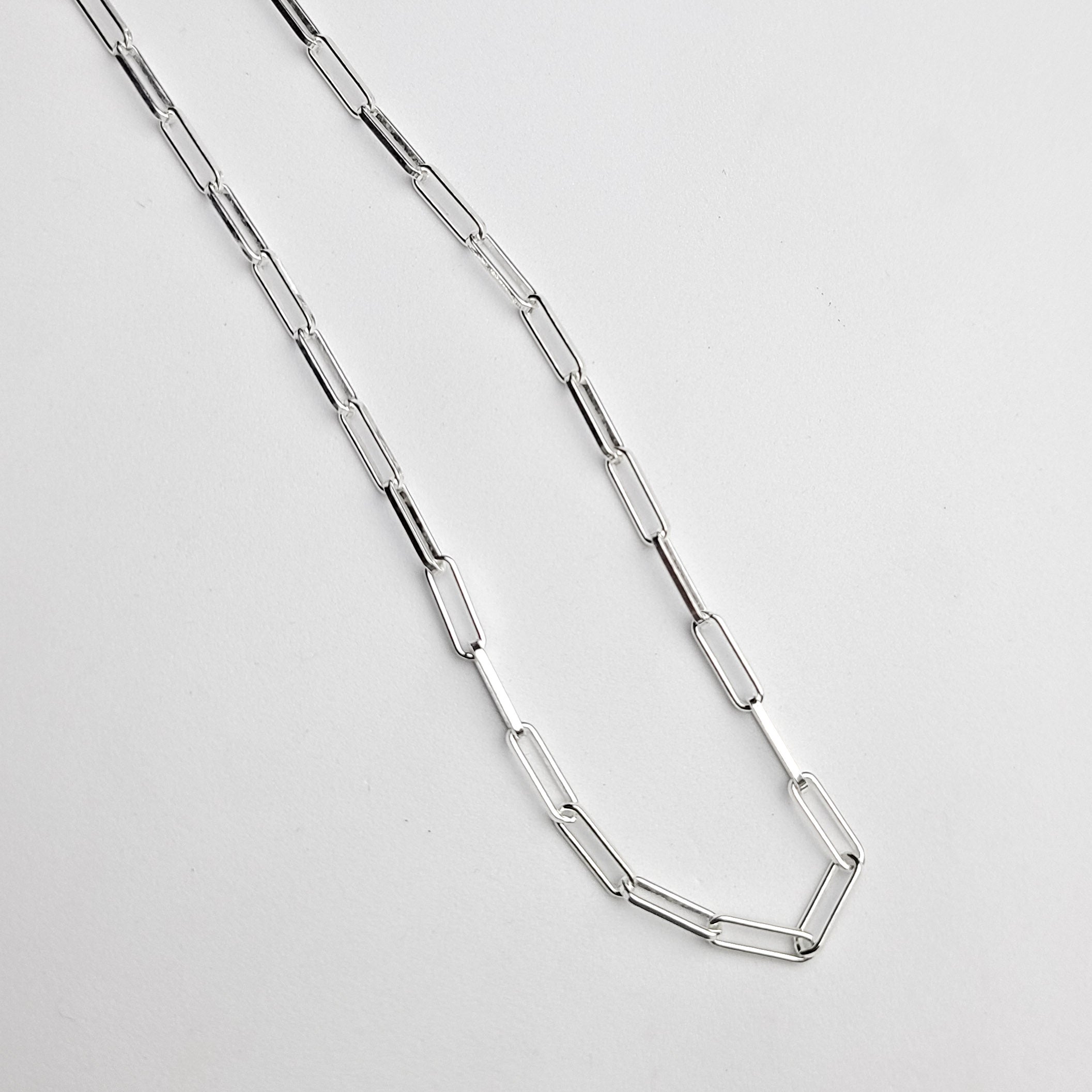 Collection of Thin Paper Clip Chain in a gallery layout