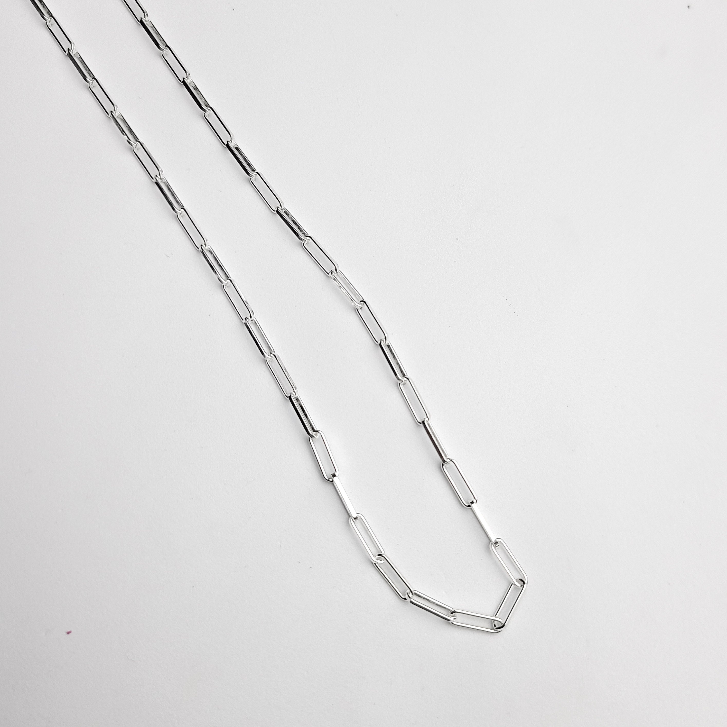 Thin Paper Clip Chain