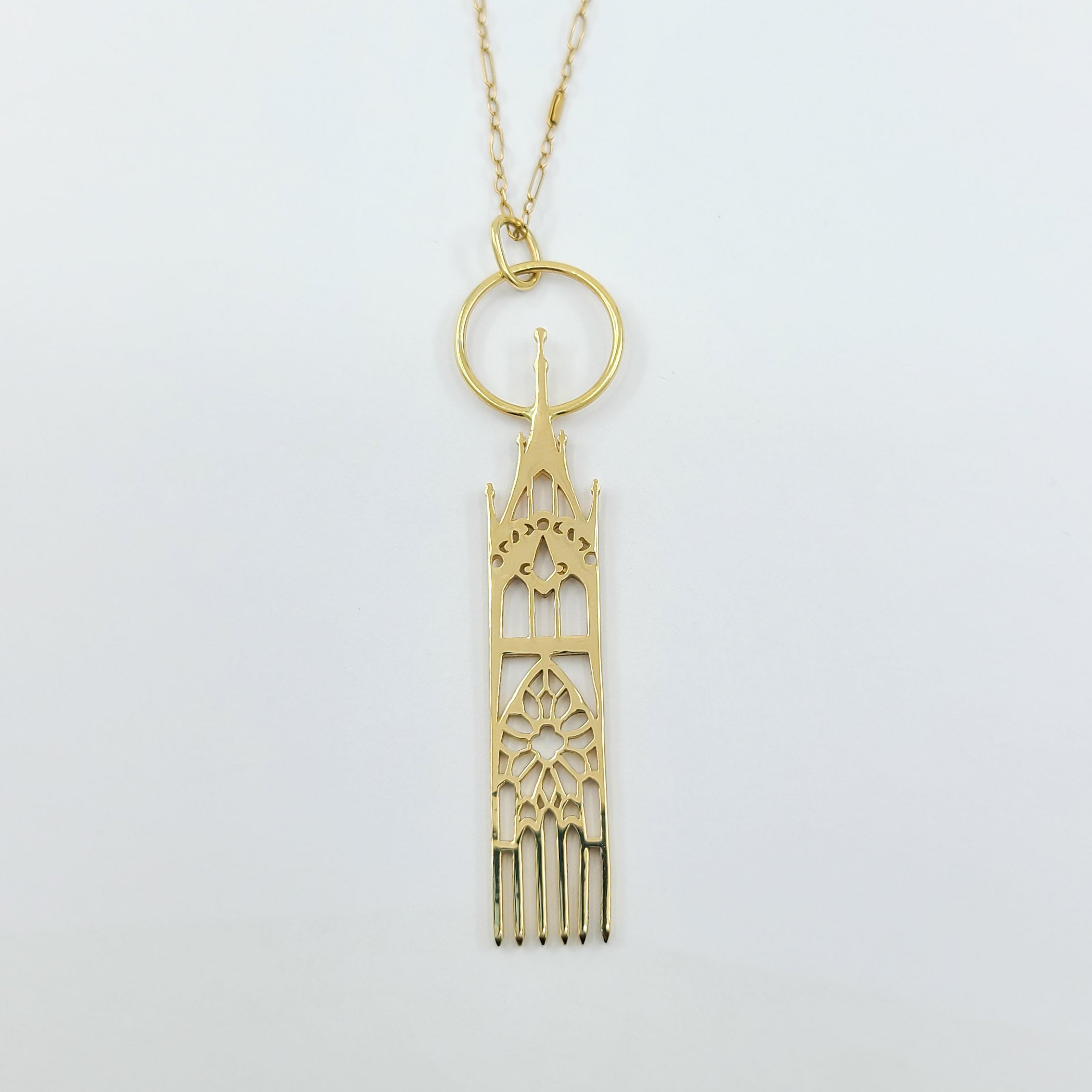 Collection of Pendentif cathédrale lune en or jaune 10K 14K in a gallery layout