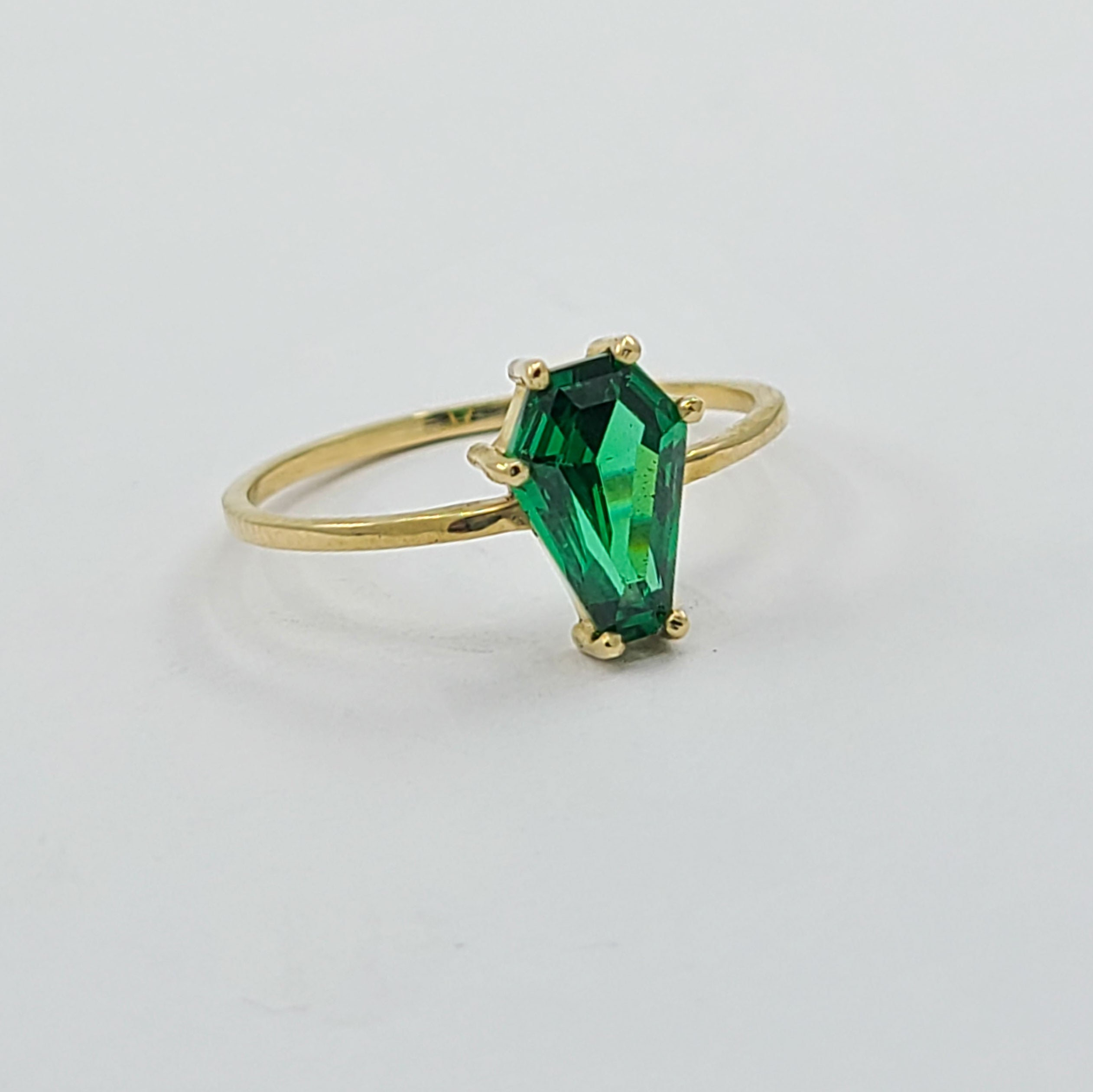 Absinthe Green Coffin Yellow Gold Engagement Ring (6x9)