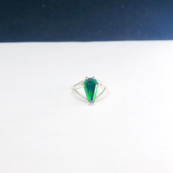 Collection of Bague Grand Cercueil Vert Absinthe in a gallery layout