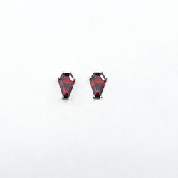 Collection of Boucles d'Oreilles Cercueil Rouge Sang (6x9) in a gallery layout