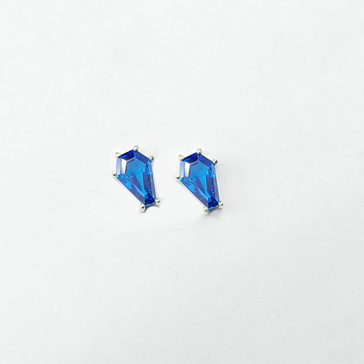Boucles d'Oreilles Cercueil Bleu Foncé (6x9)