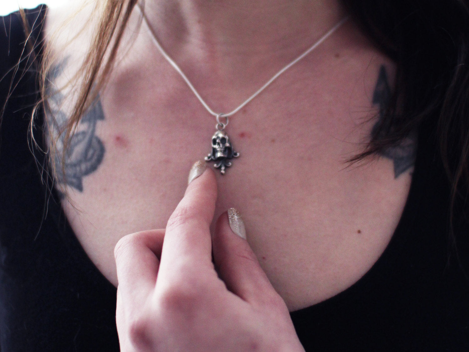 Collection of Tiny Silver Skull Lace Pendant - Inchoo Bijoux in a gallery layout