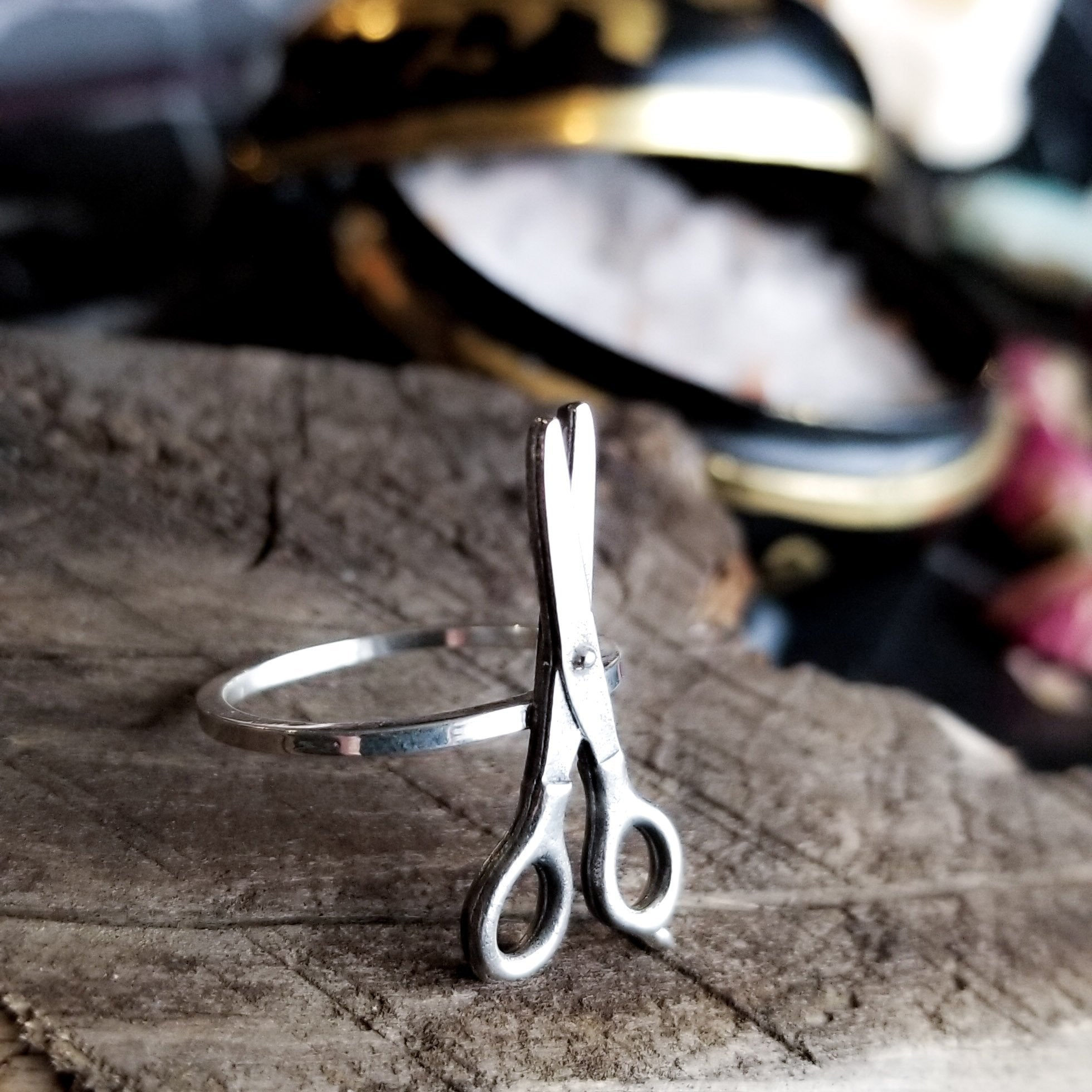 Collection of Scissors Ring-Ring-Inchoo Bijoux-Inchoo Bijoux in a gallery layout