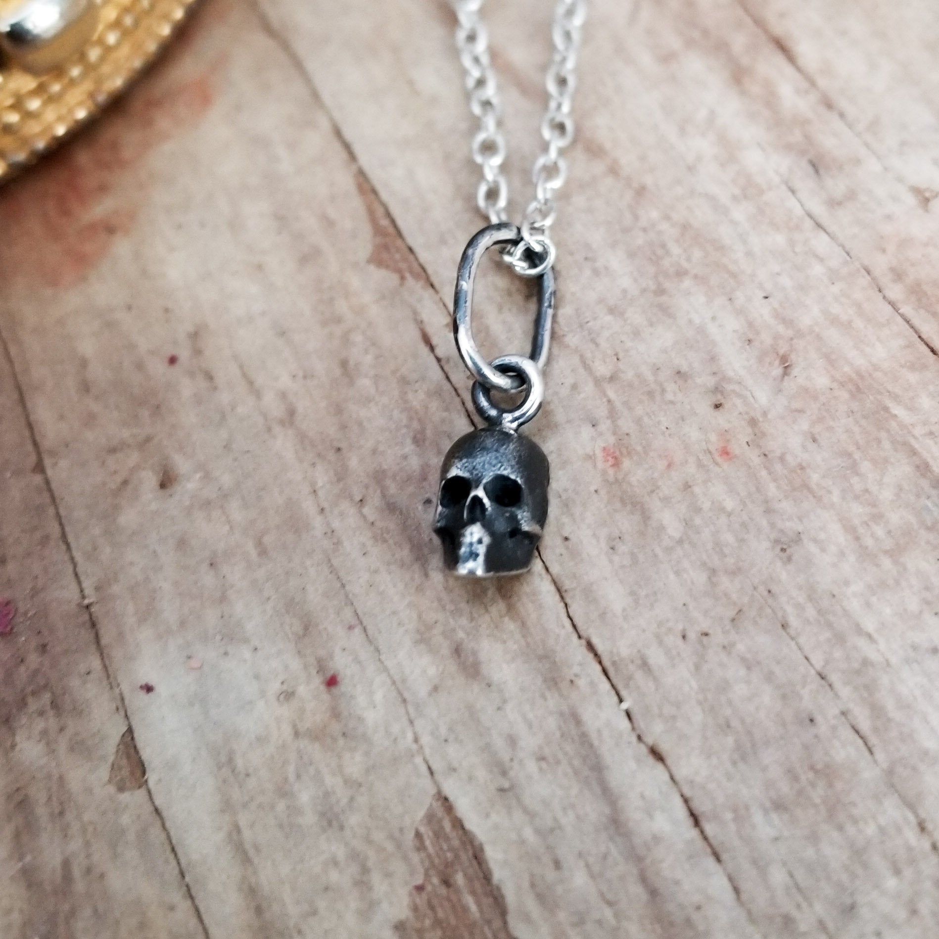 Tiny Silver Skull Pendant - Inchoo Bijoux