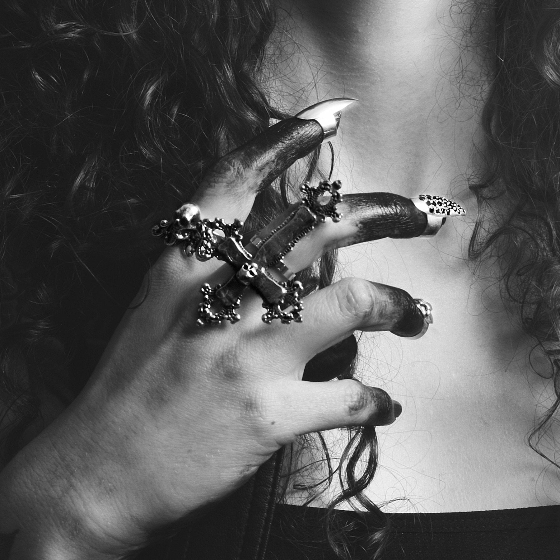 Collection of Big Baroque Skull Ring - Inchoo Bijoux in a gallery layout