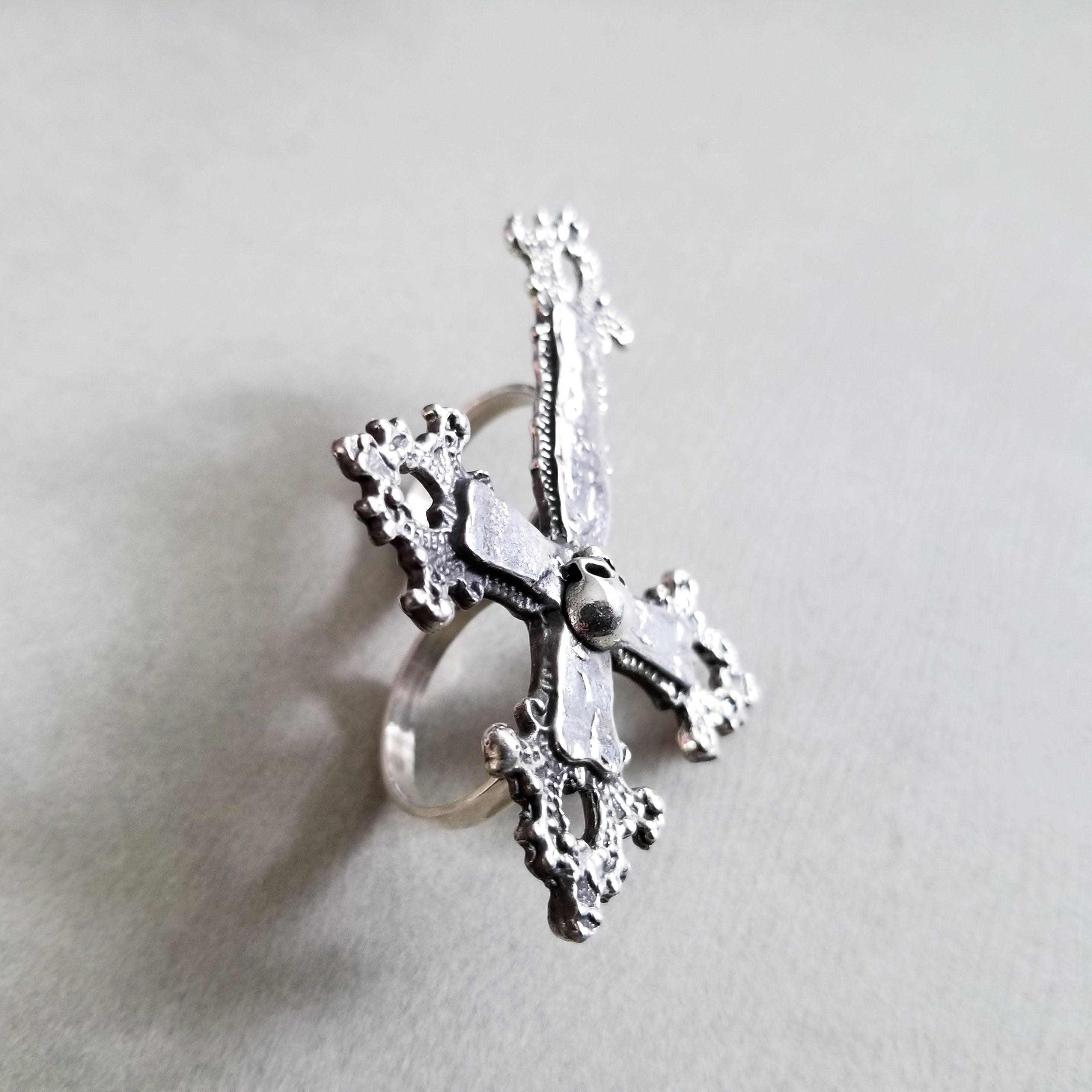 Collection of Big Unisex 2 Finger Skull Baroque Cross Ring - Inchoo Bijoux in a gallery layout