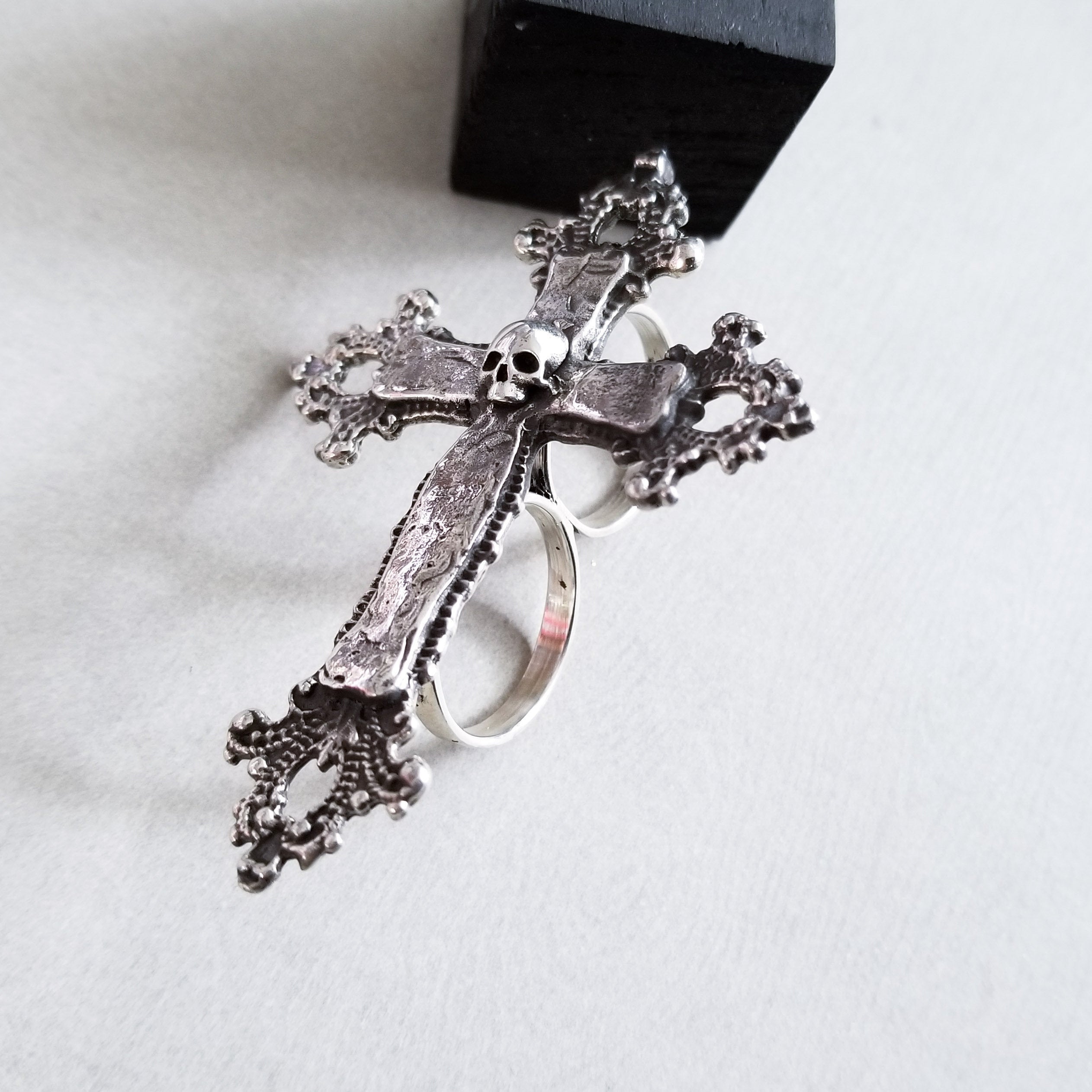 Collection of Big Unisex 2 Finger Skull Baroque Cross Ring - Inchoo Bijoux in a gallery layout