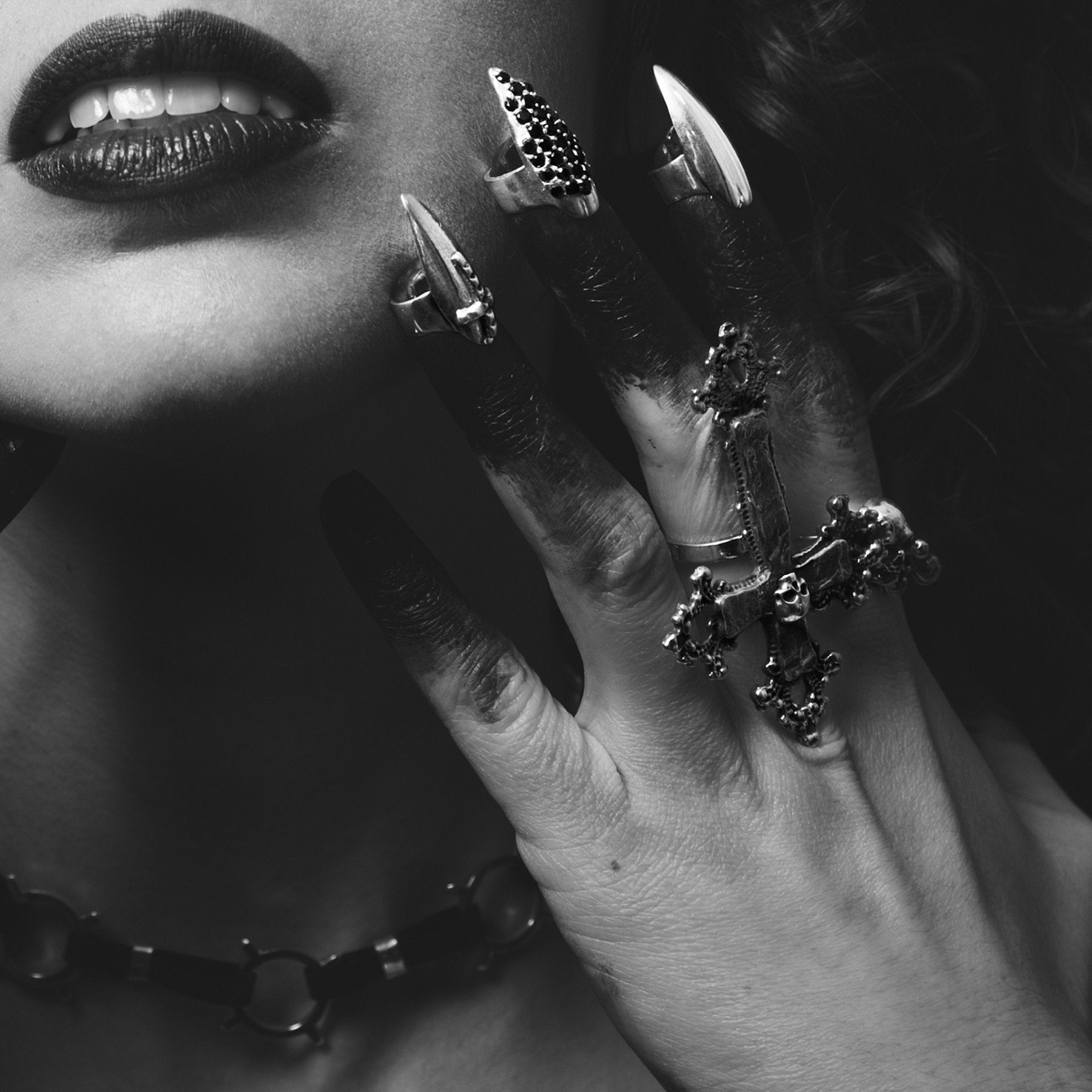 Collection of Big Baroque Skull Ring - Inchoo Bijoux in a gallery layout