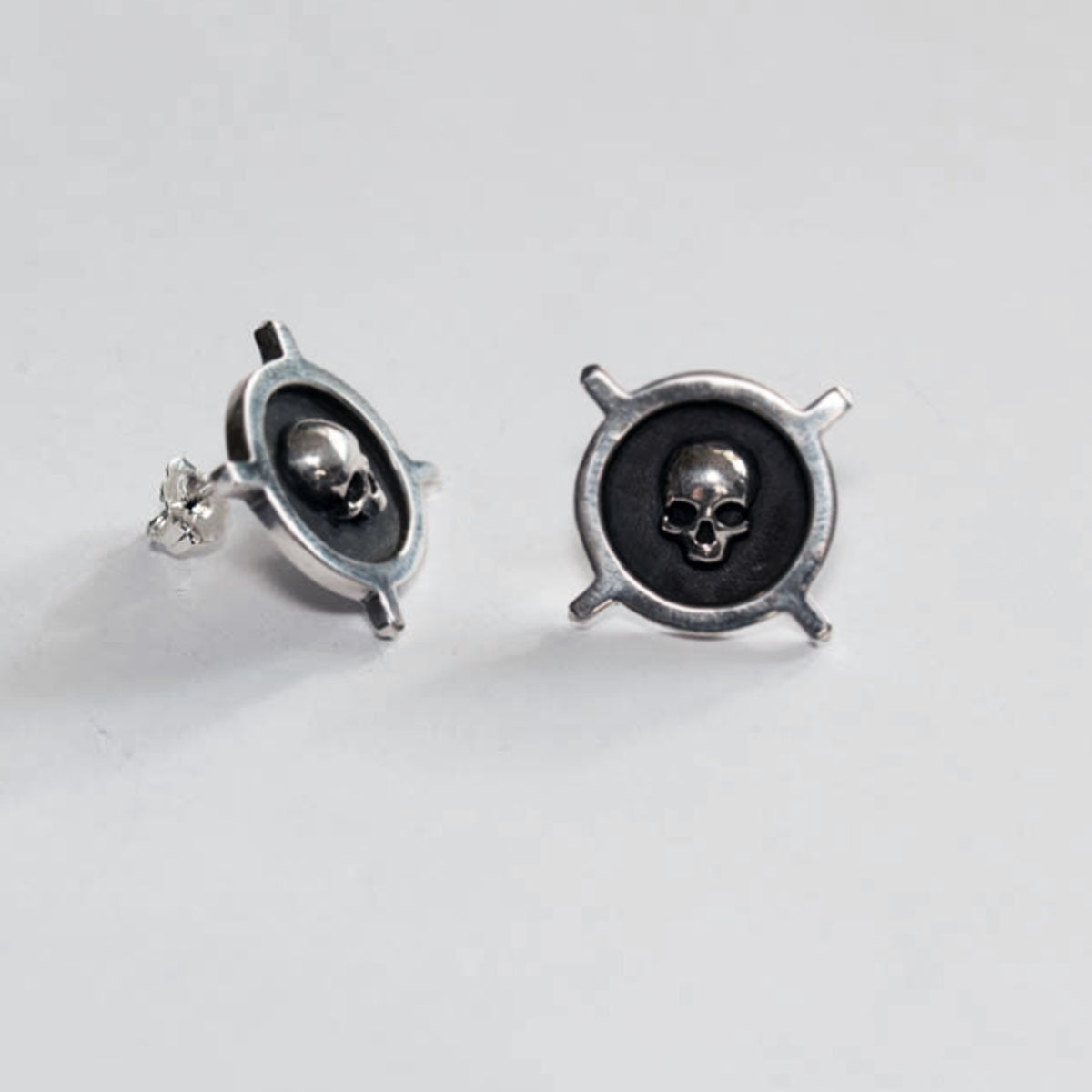 Unisex Skull Crossbone Stud Post Earrings - Inchoo Bijoux