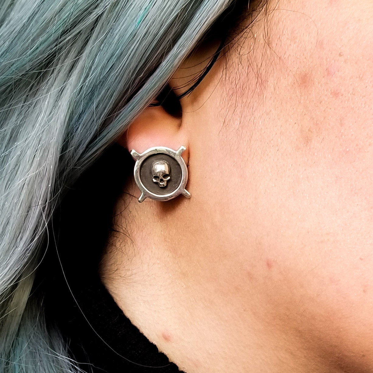 Collection of Unisex Skull Crossbone Stud Post Earrings - Inchoo Bijoux in a gallery layout