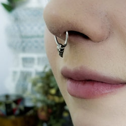 Collection of Tiny Bird Skull Septum Piercing - Inchoo Bijoux in a gallery layout